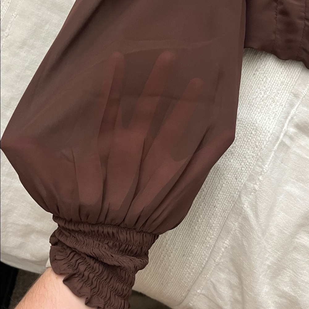 Abercrombie chocolate brown top size small - Picture 2 of 6